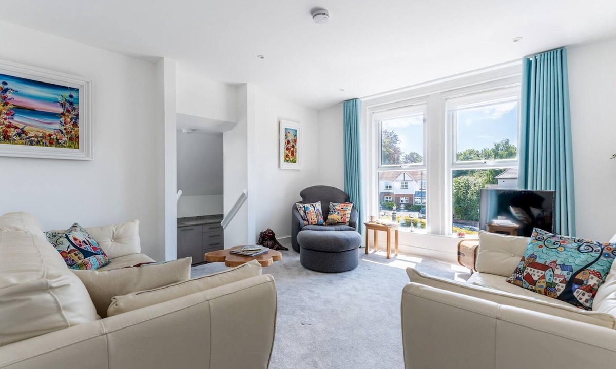 Pass The Keys | Westbourne