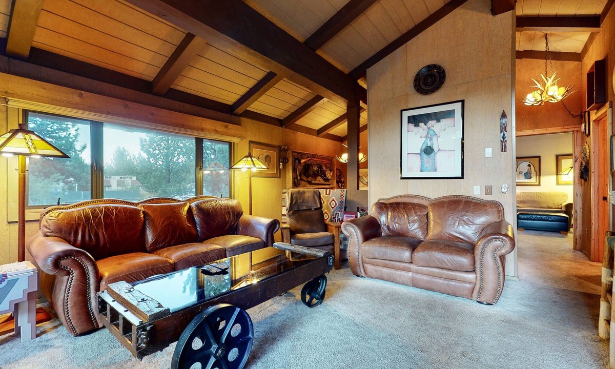 Villa De Los Pinos | Mammoth Lakes