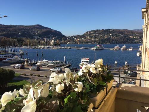 Piazza Cavour | Como City Centre