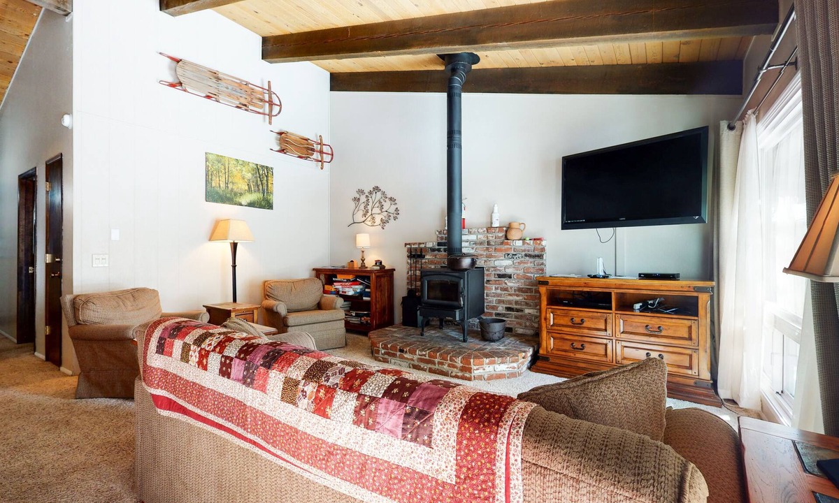 Chateau De Montagne | Mammoth Lakes
