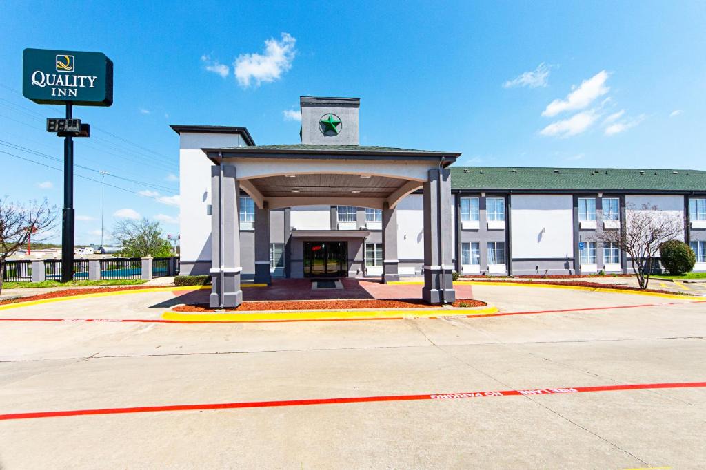 Quality Inn | Greenville