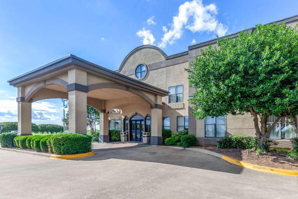 Quality Inn Suites | Durant