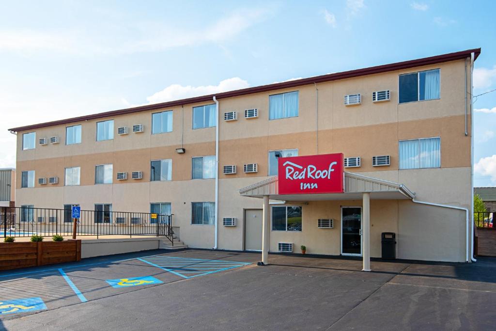Red Roof Inn Cameron | Cameron