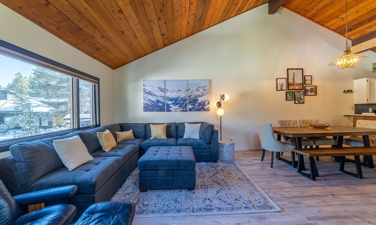 Meadow Ridge | Mammoth Lakes