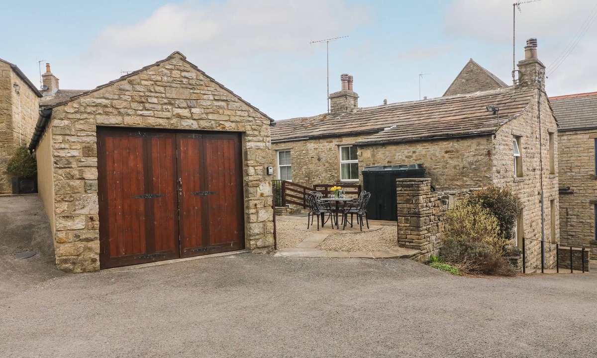 Rockville Hawes | Hawes