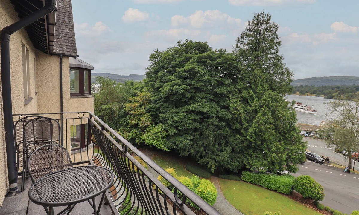Romney | Waterhead