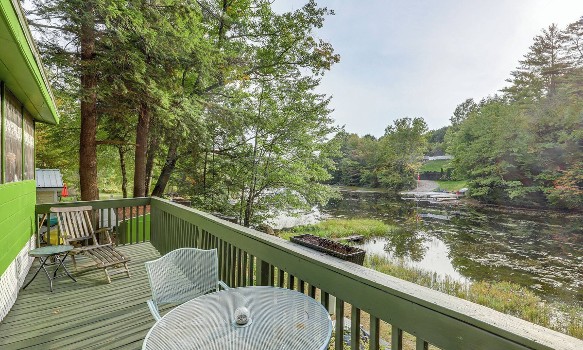 Waterfront Cottage Fire Pit Kayaks | Weare