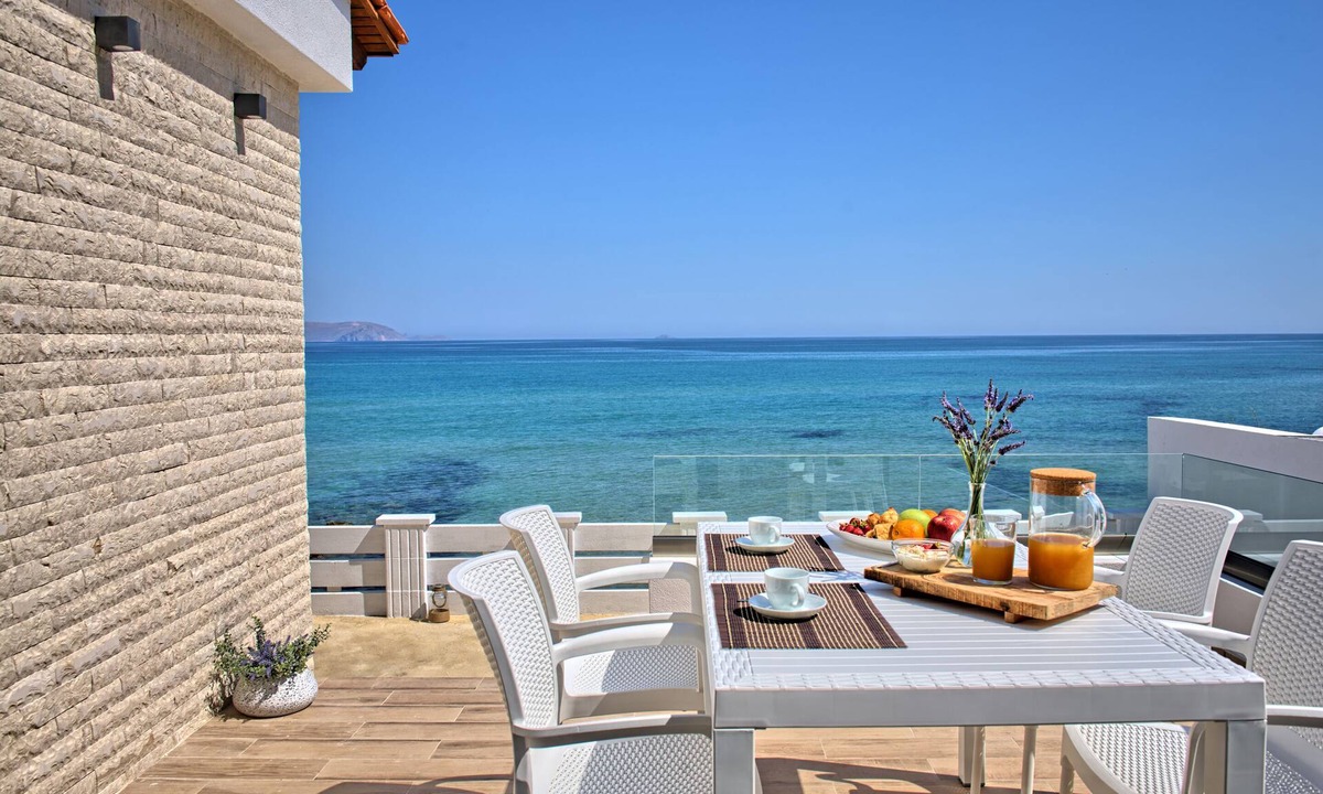 Seashell Seafront Villa | Kokkini Chani