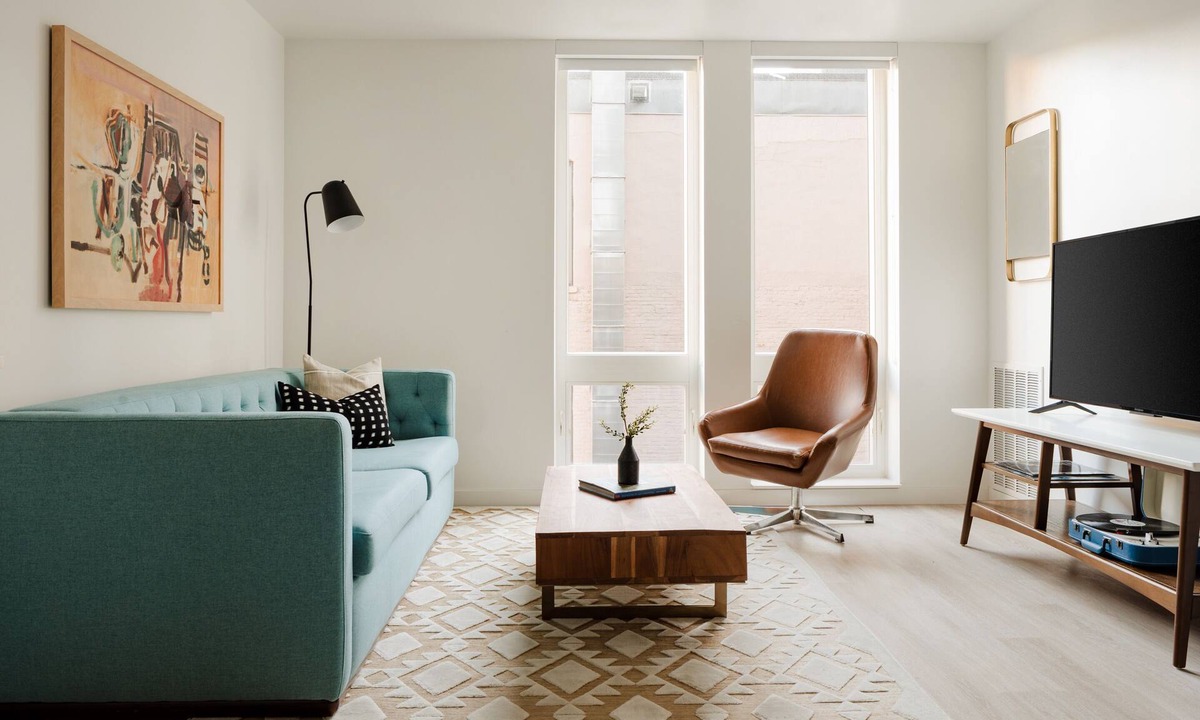 Sonder East | Warehouse District