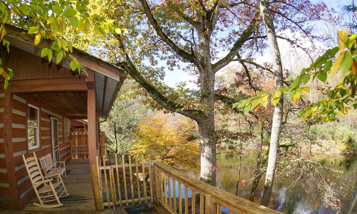 Log The River Cherokee | Cherokee