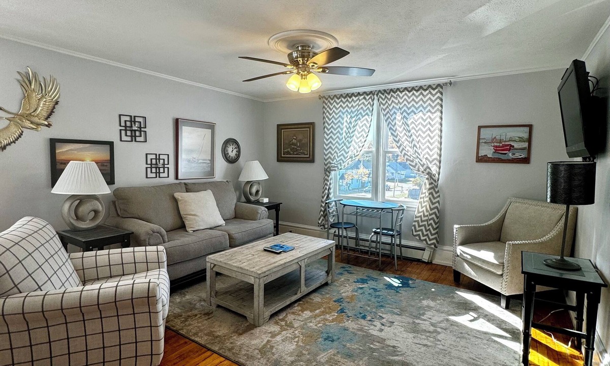 Superior Street Rental Munising | Munising