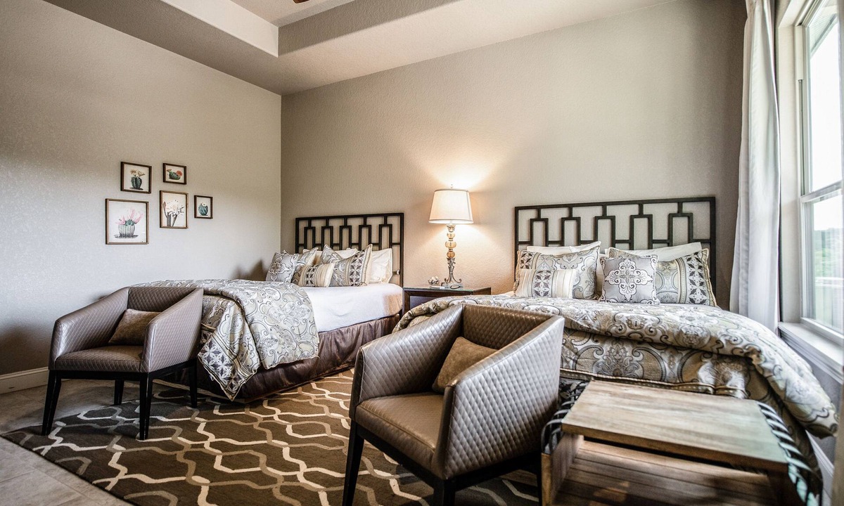 Remi Ridge Hayes Century Oak Casita Canyon | Spring Branch