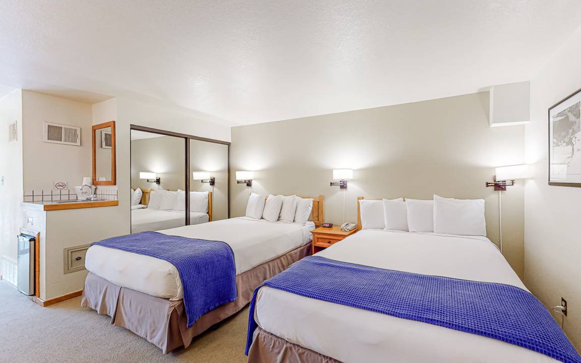 Lodge | West End