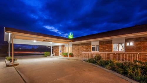 Surestay Hotel | Cameron