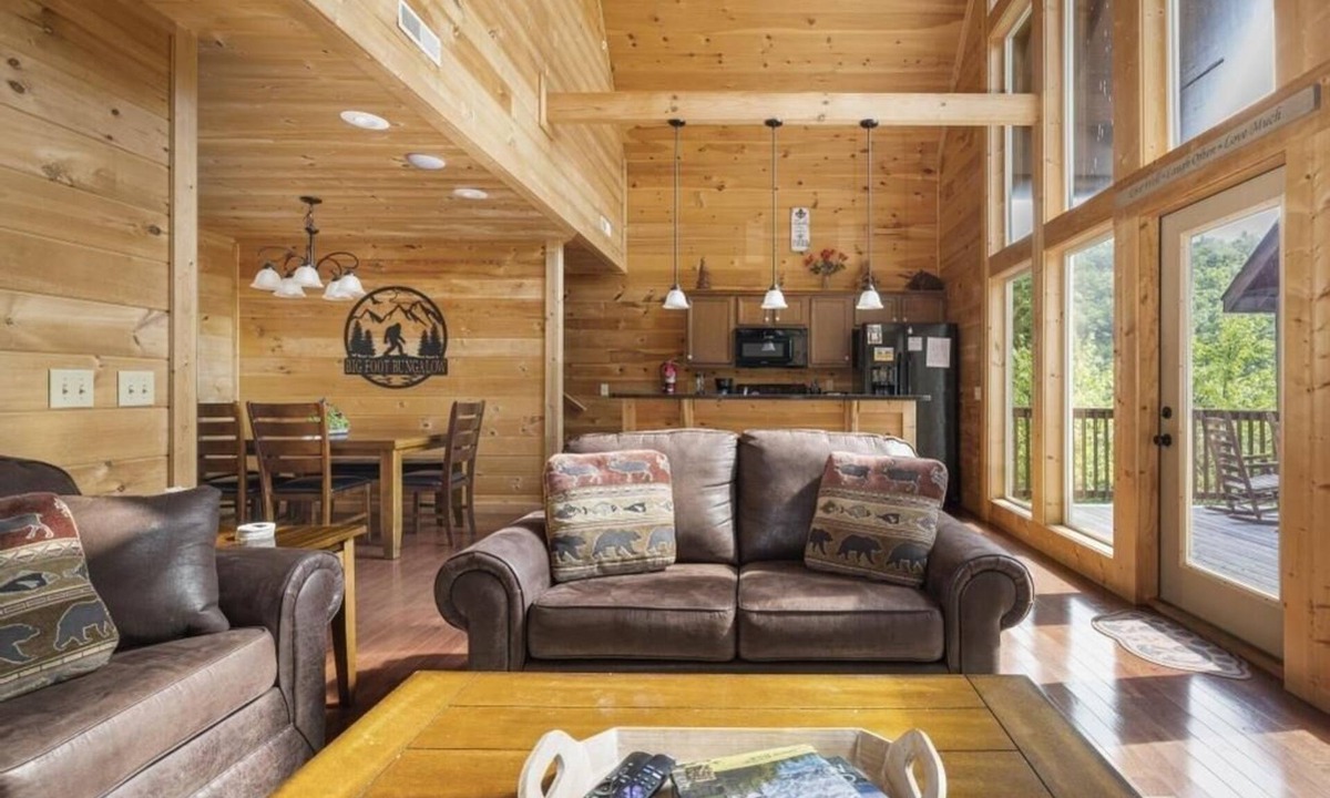 The Mallard | Pigeon Forge