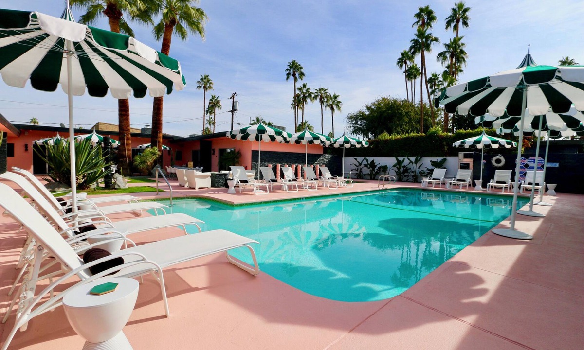 The Hotel | Warm Sands