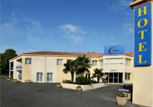 Comfort Hotel Saintes | Saintes