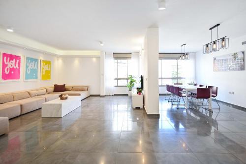 Bograshov | Tel Aviv