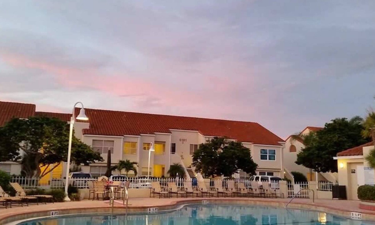 Vista Verde North Petersburg | Isla del Sol