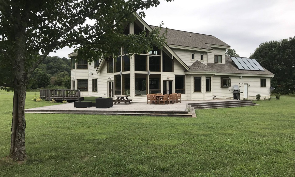 Ridges Devils Backbone Brewing Company | Roseland
