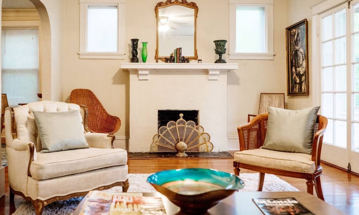 Lindell Louis | Shaw