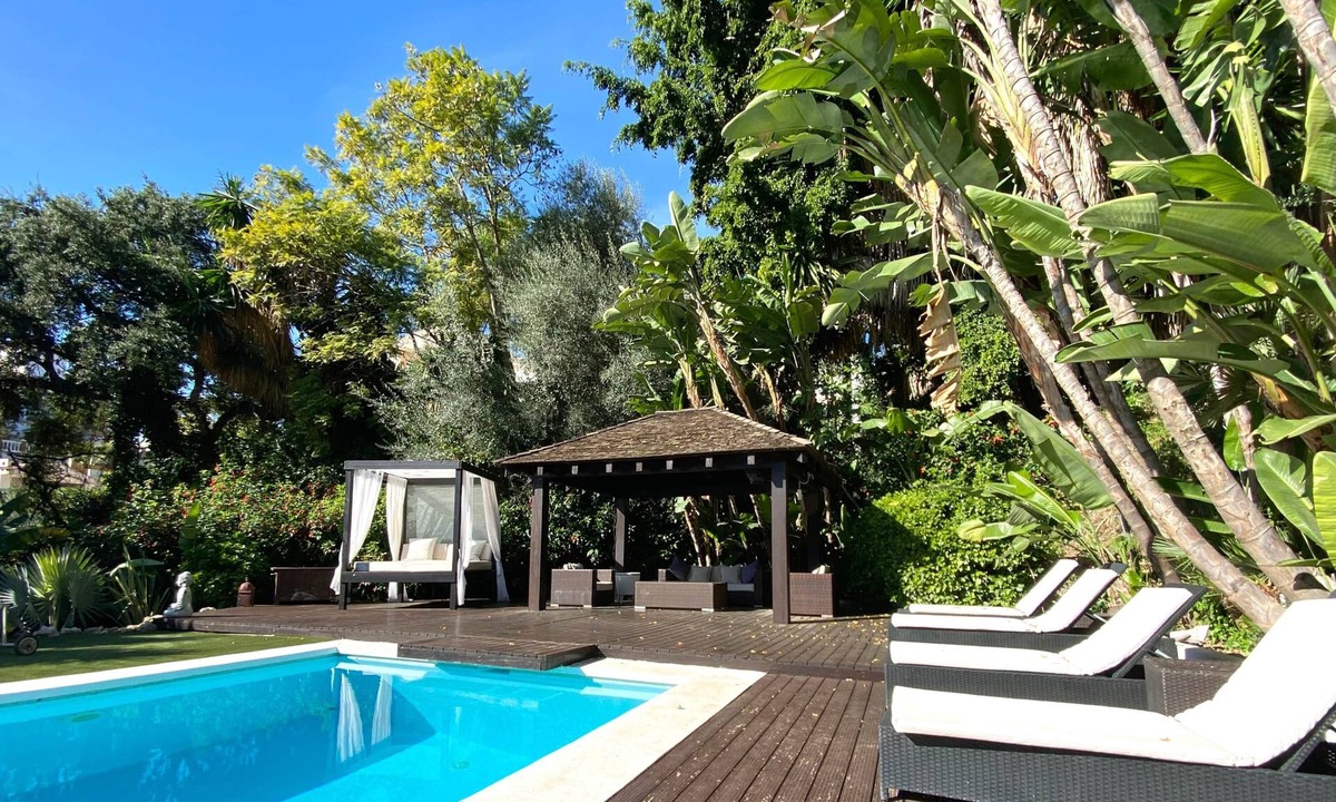 Marbella Swimming | Urbanizacion el Rosario