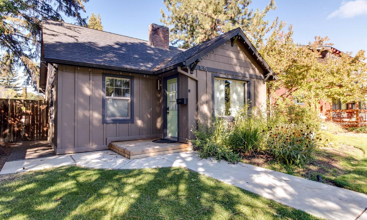 Wildflower Sunriver | River Terrace