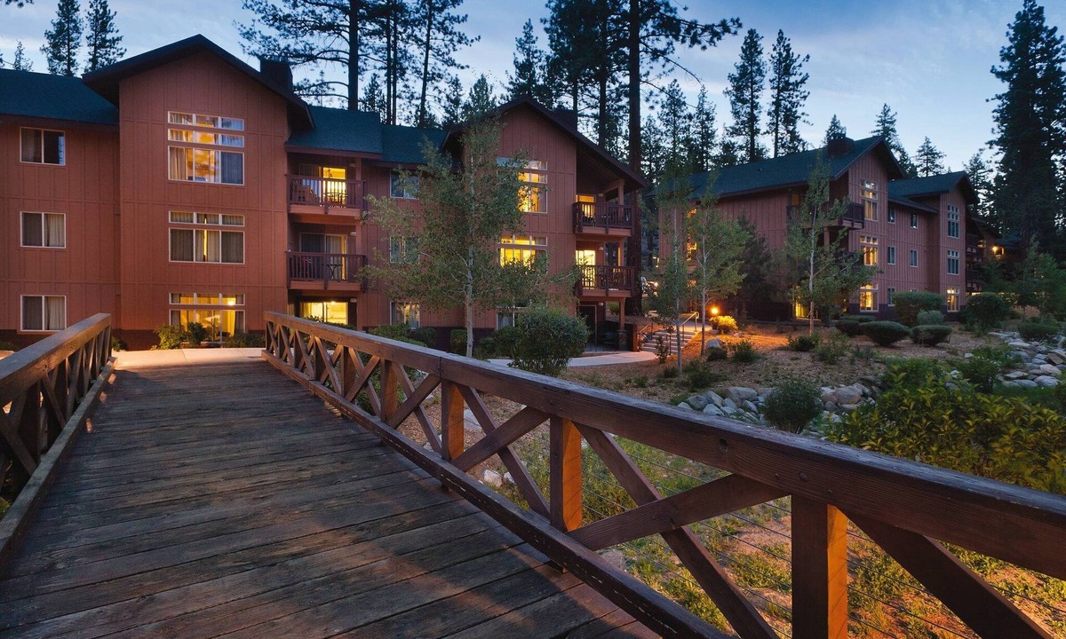 South Shore Zephyr Cove | Round Hill Village