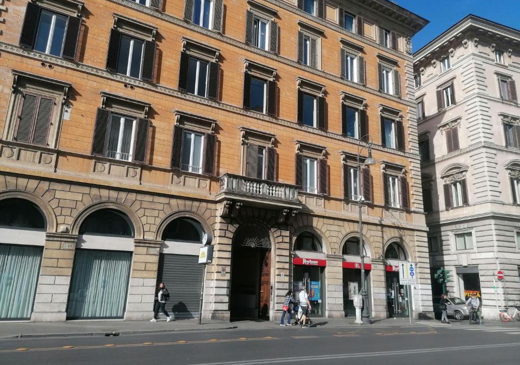 Vittorio Emanuele | Rione VI Parione