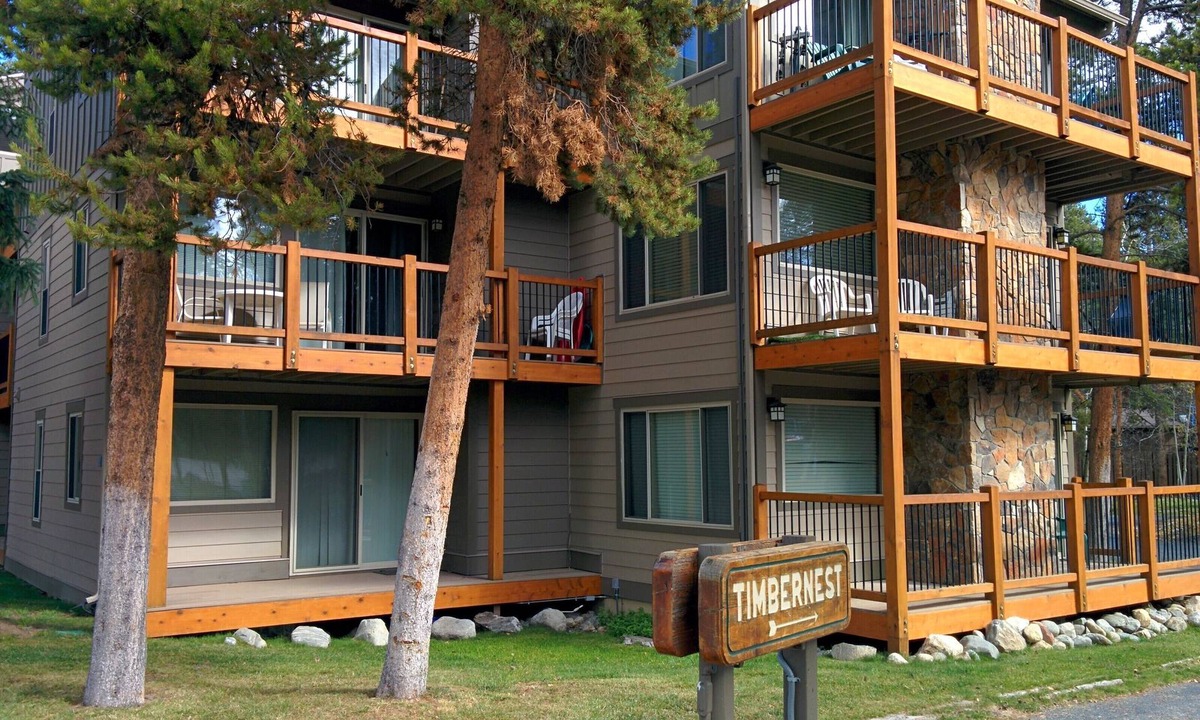 Street Station Breckenridge | Peak 9