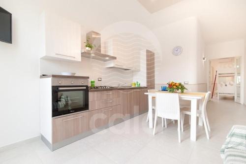 White | Torre Lapillo