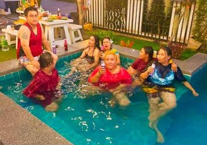 บ้านแฟมิลี่ ปาร์ตี้ พูลวิลล่า หัวหิน ใกล้เซเว่น 3ห้องนอน รองรับ 6-15 คน