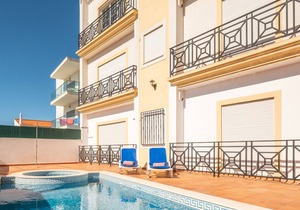 #054 A Garrett by Home Holidays