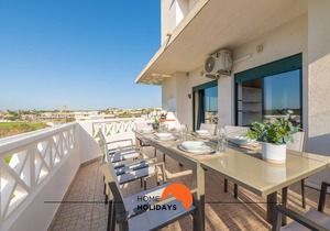 #071 Maria Luisa by Home Holidays