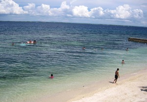 09 Brandnew Lux. 2 BR Condo- Beach+5 Pools‏ - wow sea-view Bedroom/livingroom