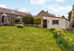 1 bedroom accommodation in Cloughton, near Harwood Dale