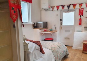 1 bedroom accommodation in Newlyn