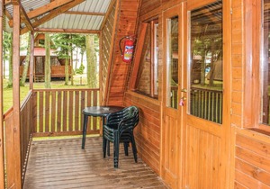 1 Bedroom Amazing Apartment In Lukecin