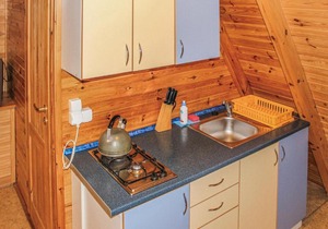 1 Bedroom Amazing Apartment In Lukecin