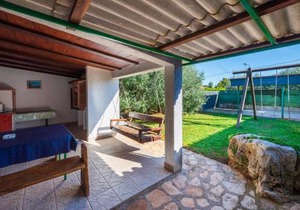 1 Bedroom Amazing Apartment In Liznjan