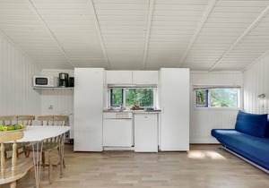 1 bedroom beautiful home in Hampen