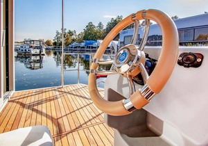 1 bedroom stunning ship in Hennigsdorf