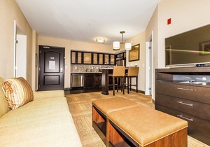 1 Bedroom Suite Near Turkey Creek Shopping District! Shared Seasonal Outdoor Pool + Business Center