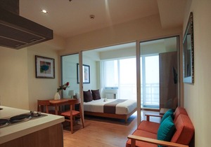 1-Bedroom with City View @ Rio East 827