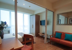1-Bedroom with City View @ Rio East 827