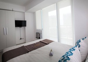 1-BR Beach View @ Maui 804