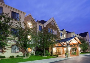 1 BR Suite 5 Mns to Mall of America + Free Wi-Fi!