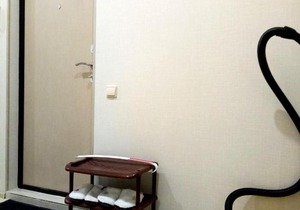 1 k apartment on chetaeva 22