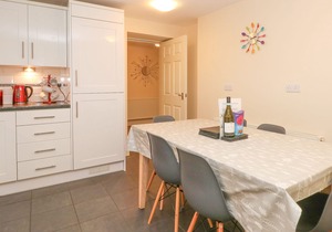 1 SOUTHGATE, family friendly, luxury holiday cottage in Buxton