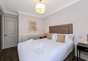 10 Curzon Street by Mansley